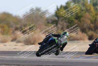 media/Dec-18-2022-SoCal Trackdays (Sun) [[8099a50955]]/Turn 7 Backside (1125am)/